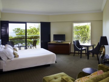 Imperial Suite - 1 King size Bed, Separate Living Room, Ocean View