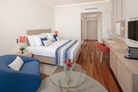 V Level Deluxe Family Apartment with Terrace Seaside