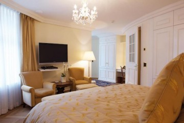 Deluxe Room (35-45 m2)
