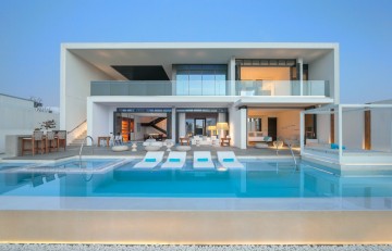 Ultimate Beach Villa