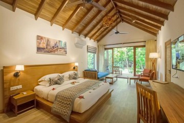 Deluxe Two-Bedroom Beach Suite