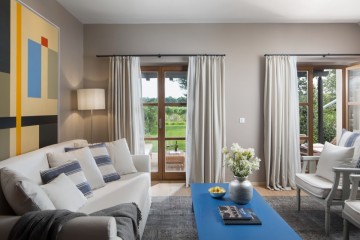 One-bedroom residence with pool