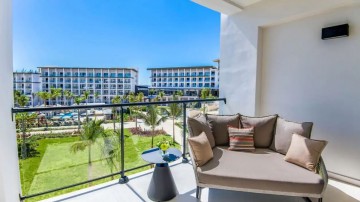 Resort View Junior Suite King