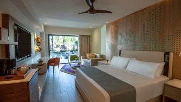 Junior Suite Swim Up King