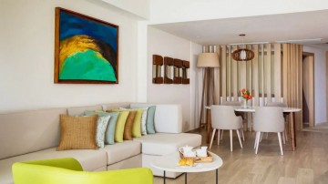 Ocean View One Bedroom Grand Master Suite