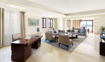 Fairmont Gold Jacuzzi Corner Palm Sea View Suite (201 m2)