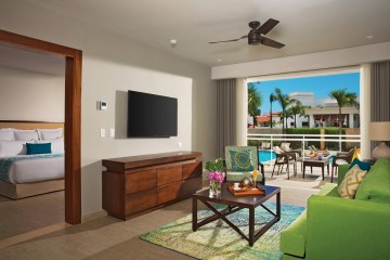 Preferred Club Two-Bedroom Family Suite Tropical View