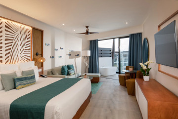 Preferred Club Junior Suite Tropical