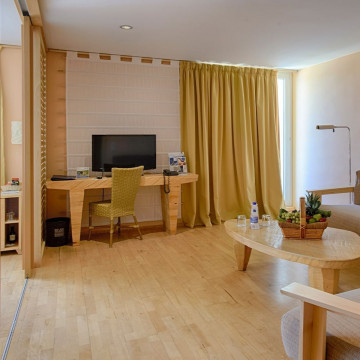 Standard Family Suite