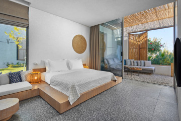 Executive Sea Side Family