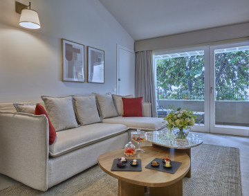 King One Bedroom Suite