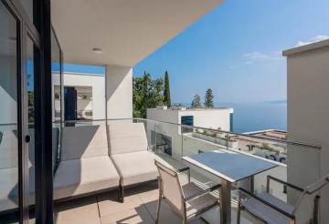 King Deluxe One Bedroom Villa Suite Sea View