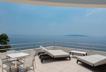 King Deluxe Two Bedroom Villa Suite Sea View