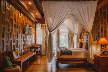 Pool Suite Garden View