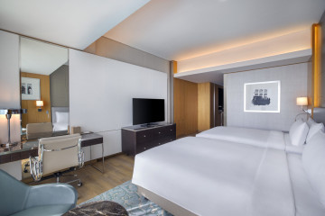 Family Connnecting Room with Balconies