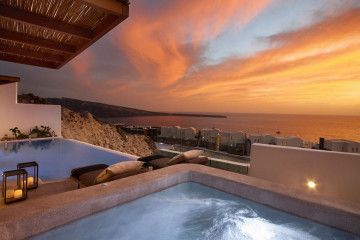 Exclusive Sunset Suite Private Pool (55–60 m²)