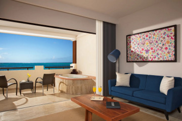 Preferred Club Junior Suite Ocean Front (48 m²)