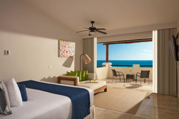 Preferred Club Master Suite Ocean Front (96 m²)