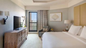 Four Seasons Sea View Suite