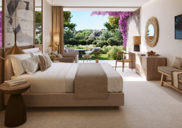 Superior Double Room Private Garden (35 m²)