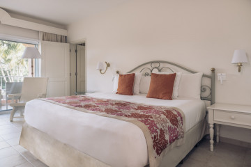 Family Two Bedrooms (74 m²)