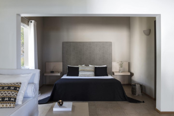 Annex Waterfront Bungalow With Kitchenette