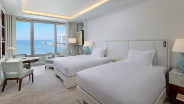 Two Queen Beds Deluxe Room With Sea View (60 m²)