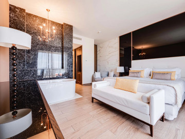 Miraggio Duplex Suite Private Pool (178 m²)