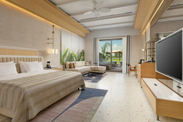 Lagoon Golf Swim-up (50 m²)