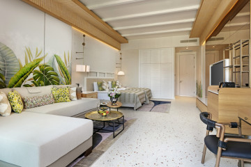 Lagoon Beach Swim-up (50 m²)