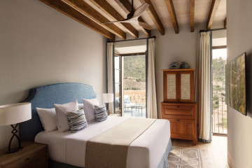 Deluxe Sea View Room