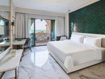 Two Bedroom Family Room Sea View (90 m²)