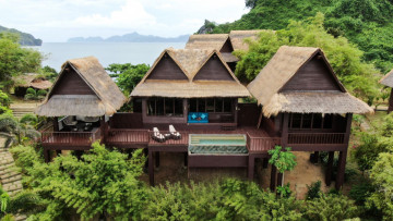 Resort View Cauayan Pool Villa