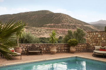 Deluxe Suite with Pool