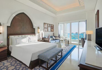 King Guest Room with Sea View