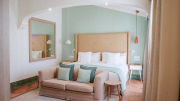 RedLevel One-Bedroom Suite