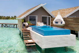 Romantic Pool Water Villa (110 m²) (od 1.2.2026 Overwater Infinity Pool Villa)