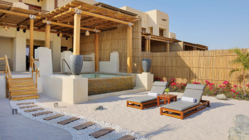 Two Bedroom Suite Pool (260 m²)