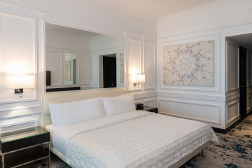 Deluxe Skyline View (30-35 m²)