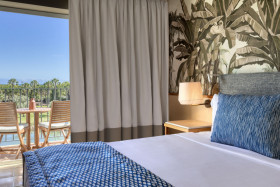 Sapphire Family Retreat (HLS)