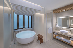 Deluxe Beach Front Room (57 m2)