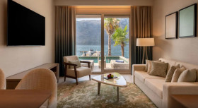 1 Bedroom Apartment with Pool Premium (90 m2)