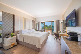 Beach Studio Upper Floor (33 m²)