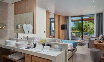 Two-Bedroom Suite Private Pool Garden View (80 m²)