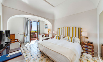 Superior Front Sea View Room