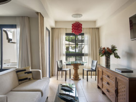 RedLevel Deluxe Room Large Terrace and Whirlpool