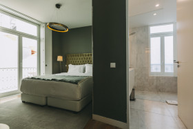 One-Bedroom Apartment with Balcony (55 m2)