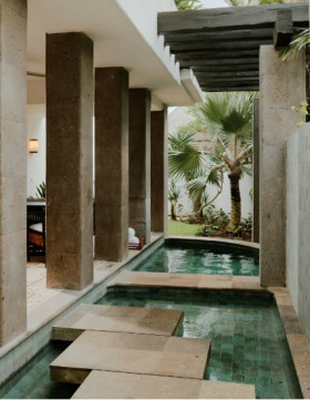 Oceanfront Two Bedroom Plunge Pool Suite (106–115 m²)