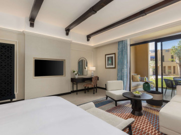 Luxury Room, King-Size Bed, Garden View (42 m²)