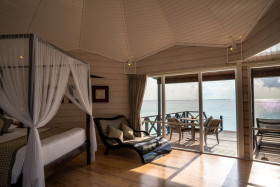 Jacuzzi Water Villa (88 m2)